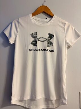 Under Armour White Tee with Gray Camo Logo